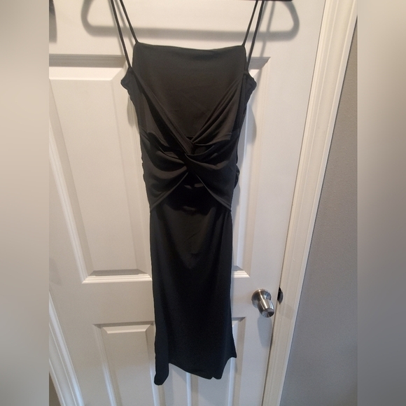 Comnense twist tie front black spaghetti strap dress. Sz med .NWT - Picture 1 of 6